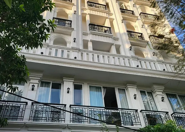 Qac Mtv Apartment